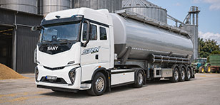 SANY e263S 4x2 electric semi-trailer truck  at IAA Transportation 2026